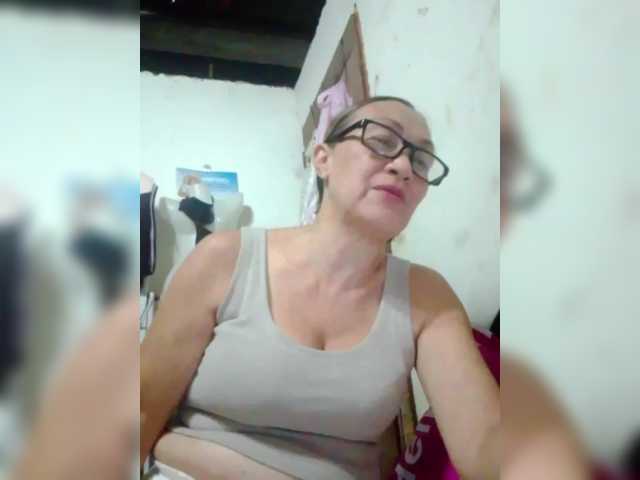 cherrywhite03 webcam