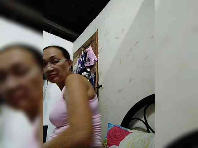 cherrywhite03 webcam