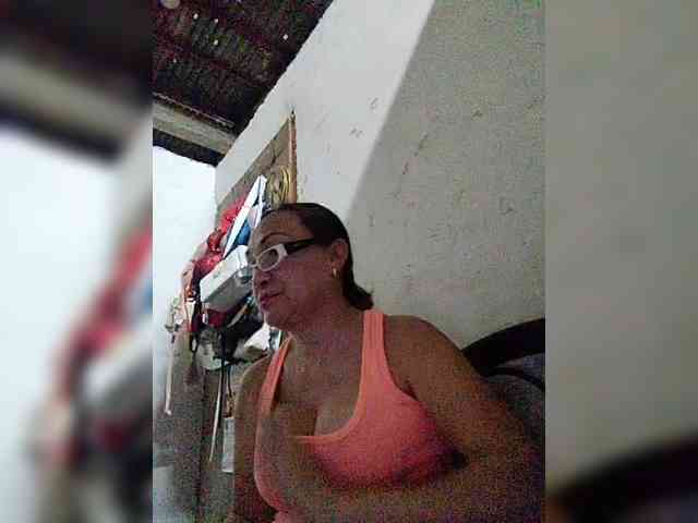 cherrywhite03 webcam