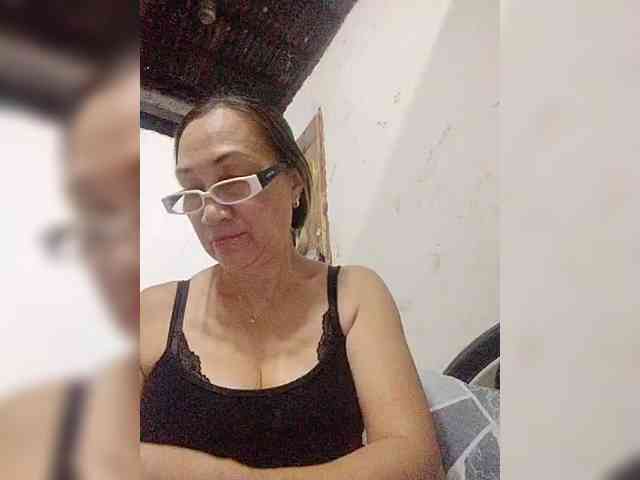 cherrywhite03 webcam