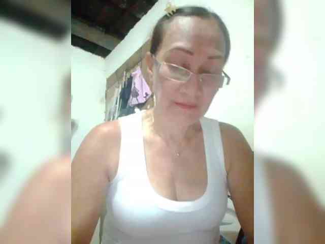 cherrywhite03 webcam