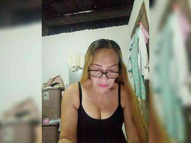 cherrywhite03 webcam