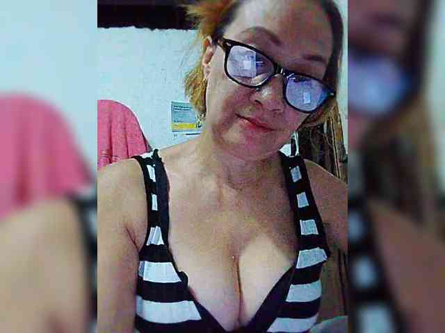 cherrywhite03 webcam