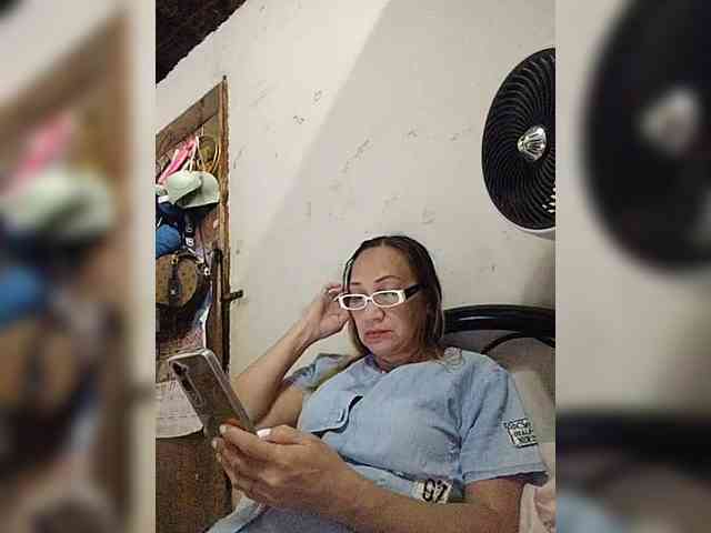 cherrywhite03 webcam