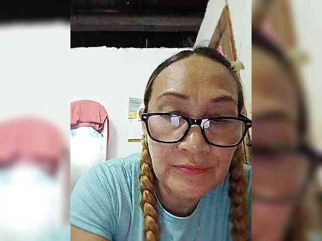 cherrywhite03 webcam