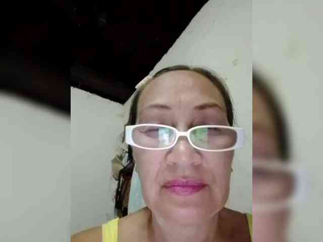 cherrywhite03 webcam