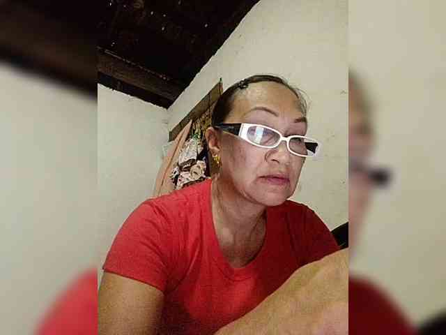 cherrywhite03 webcam