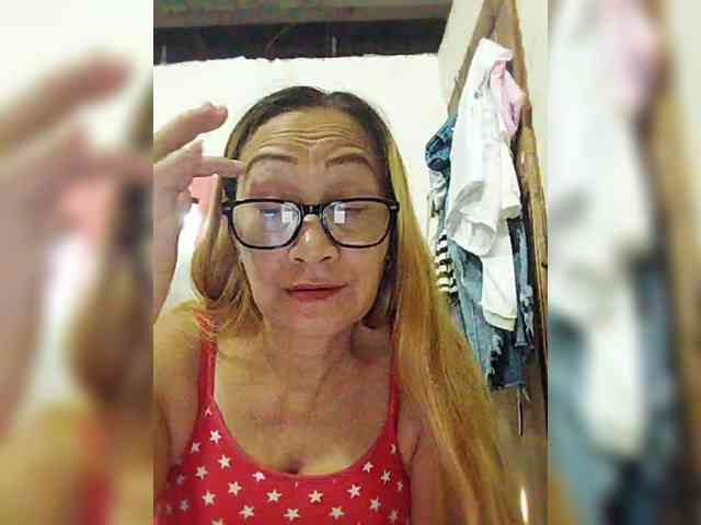 cherrywhite03 webcam