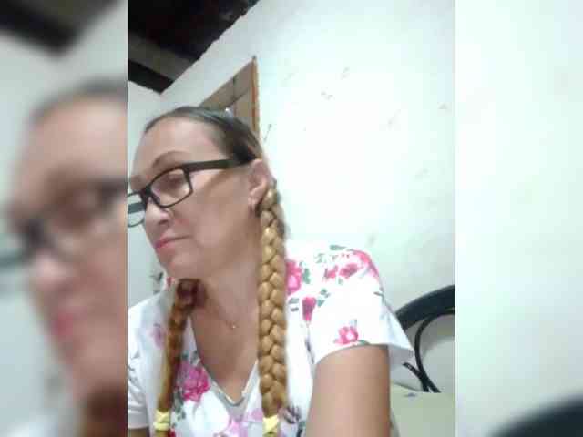 cherrywhite03 webcam