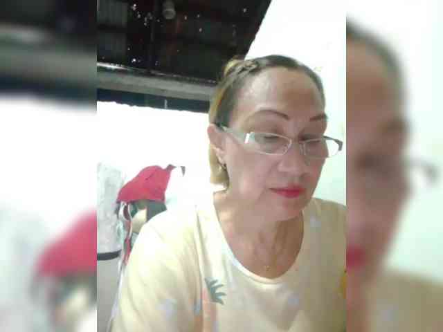 cherrywhite03 webcam