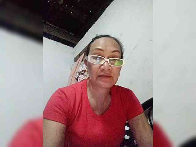 cherrywhite03 webcam