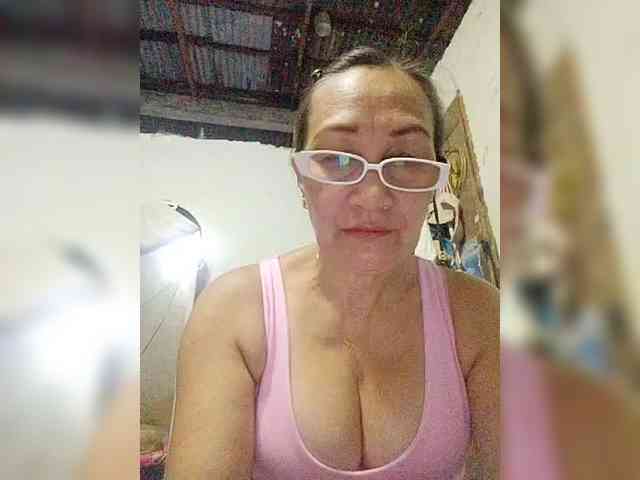 cherrywhite03 webcam