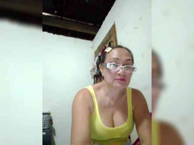 cherrywhite03 webcam