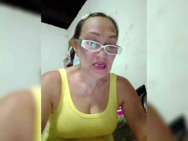 cherrywhite03 webcam