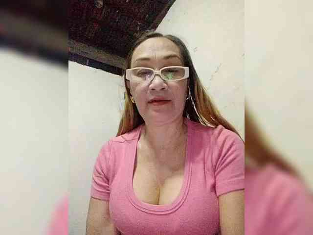 cherrywhite03 webcam