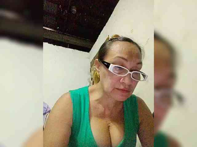 cherrywhite03 webcam