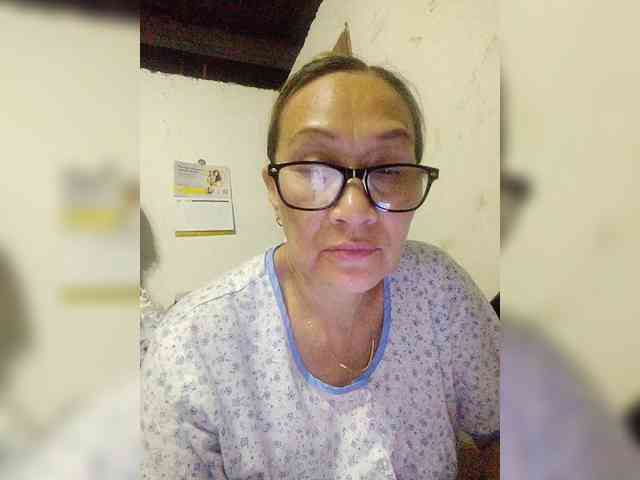 cherrywhite03 webcam