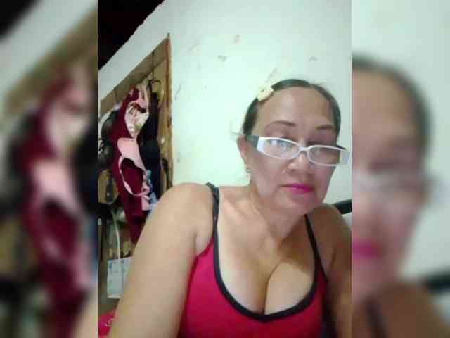 cherrywhite03 webcam