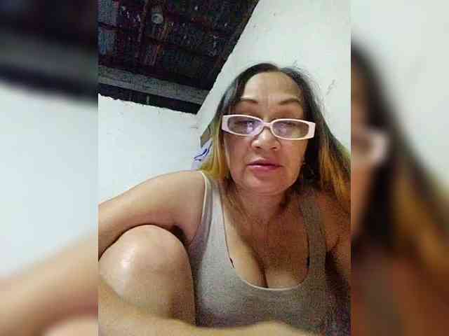 cherrywhite03 webcam