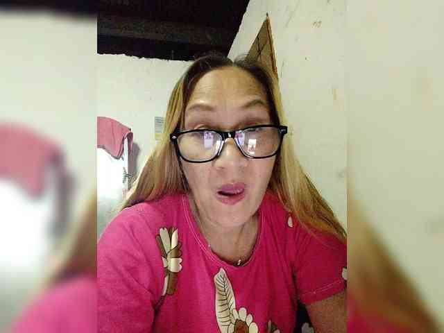 cherrywhite03 webcam