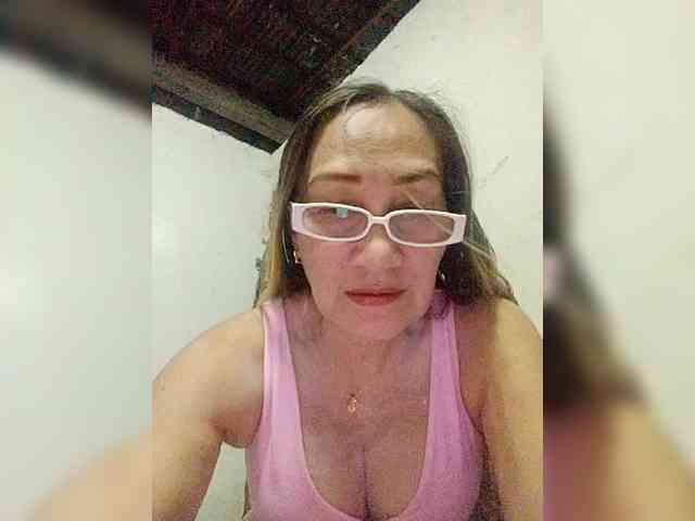 cherrywhite03 webcam