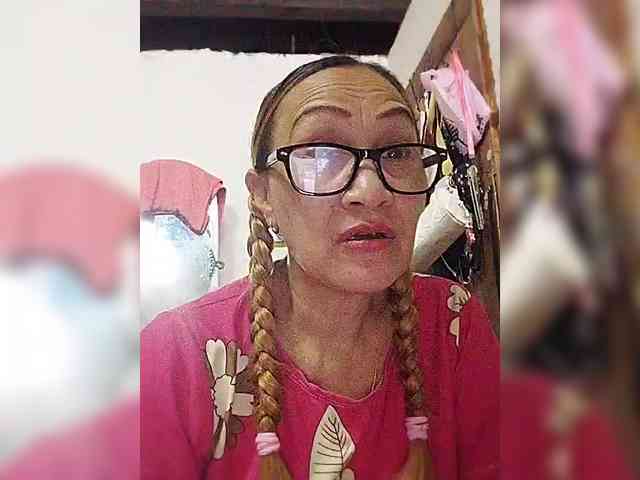 cherrywhite03 webcam