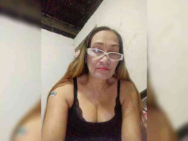 cherrywhite03 webcam