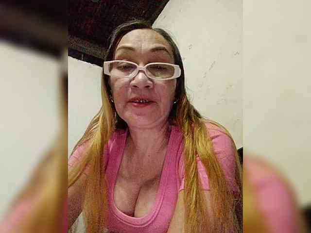 cherrywhite03 webcam