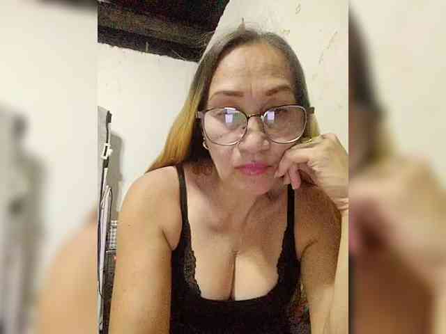 cherrywhite03 webcam