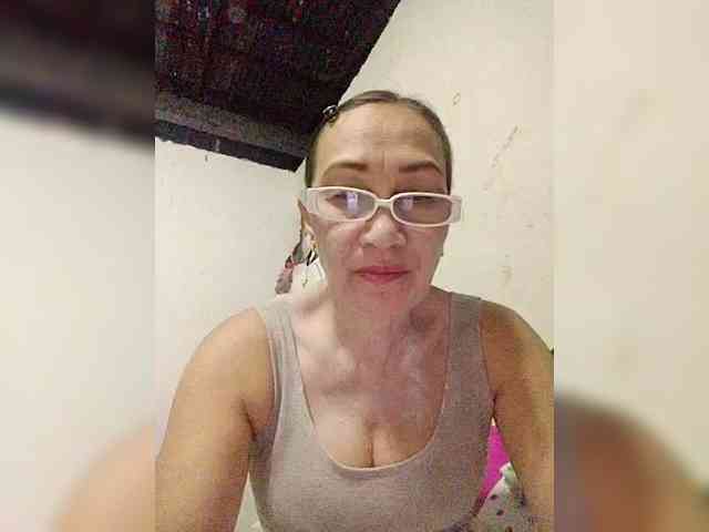 cherrywhite03 webcam