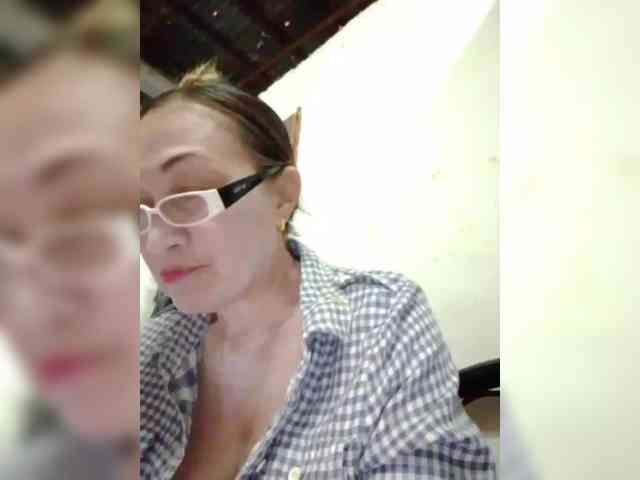 cherrywhite03 webcam