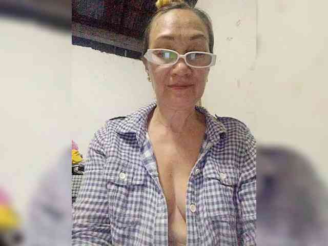 cherrywhite03 webcam