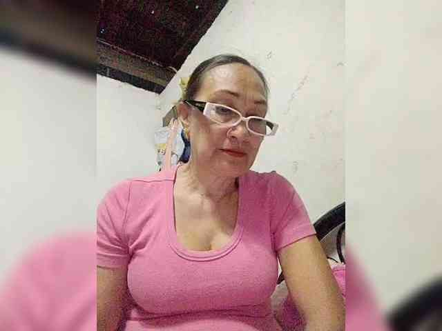 cherrywhite03 webcam