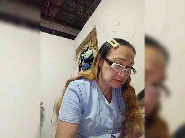 cherrywhite03 webcam