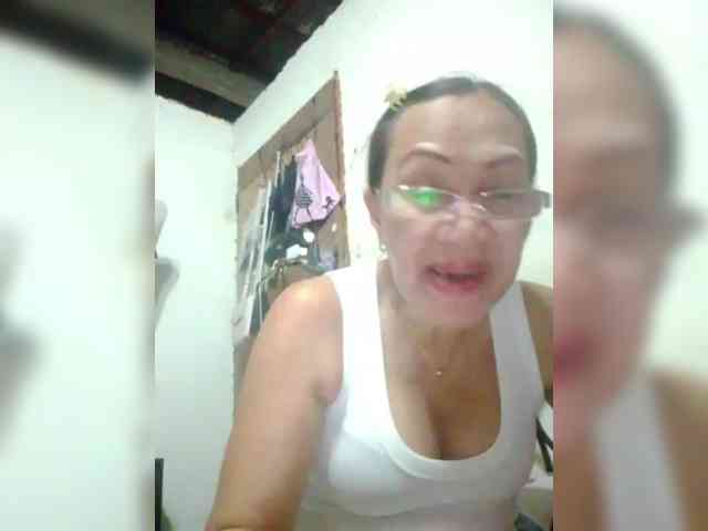 cherrywhite03 webcam