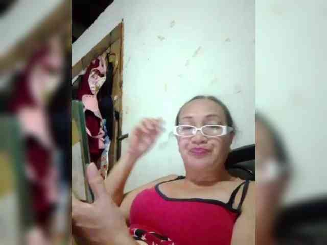 cherrywhite03 webcam