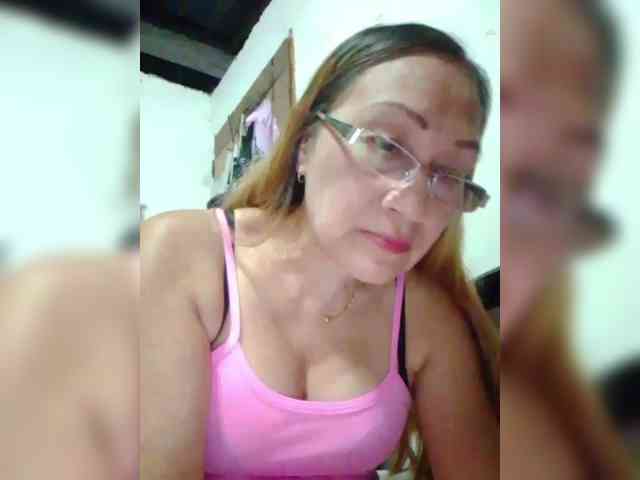 cherrywhite03 webcam
