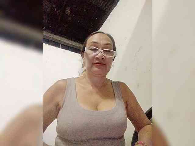 cherrywhite03 webcam