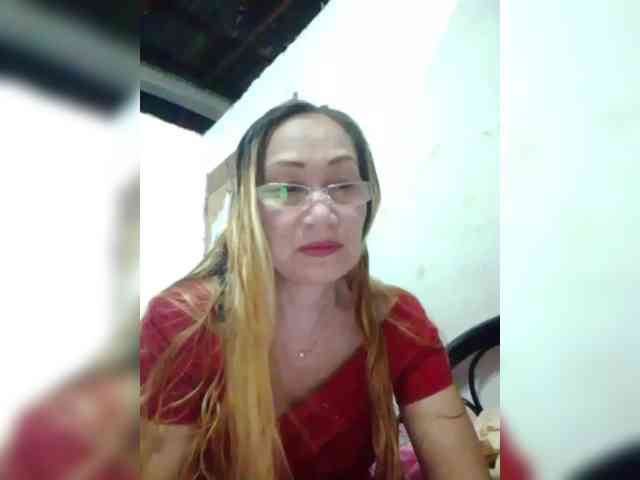 cherrywhite03 webcam