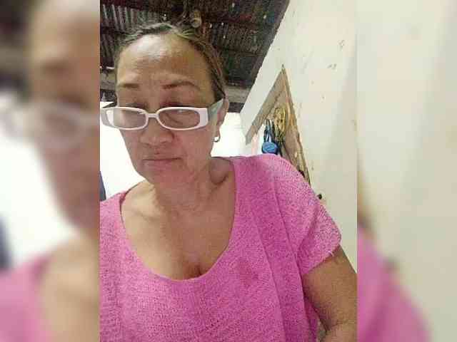 cherrywhite03 webcam