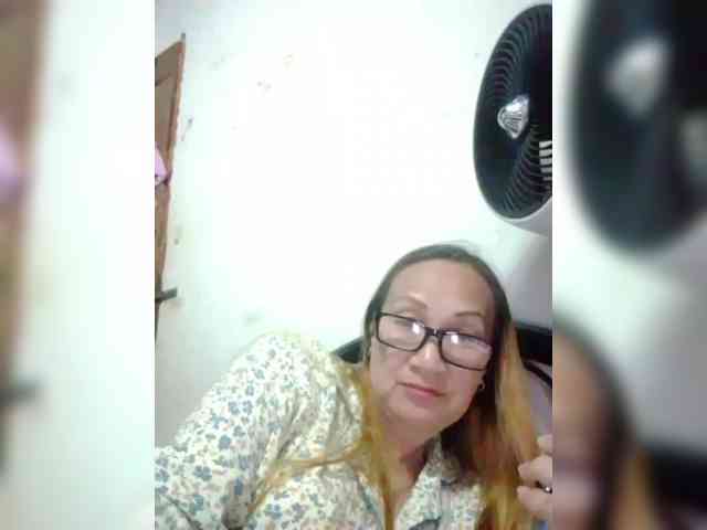 cherrywhite03 webcam