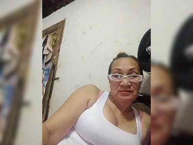 cherrywhite03 webcam