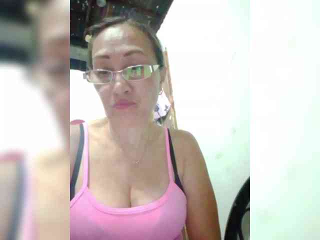 cherrywhite03 webcam
