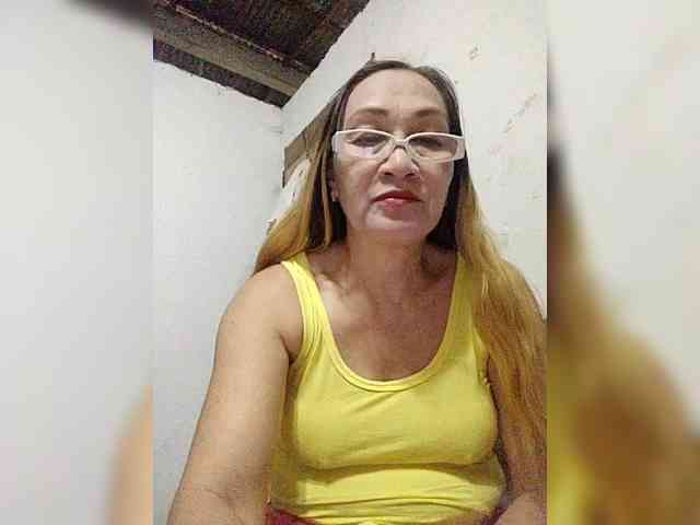 cherrywhite03 webcam