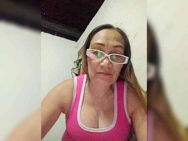 cherrywhite03 webcam