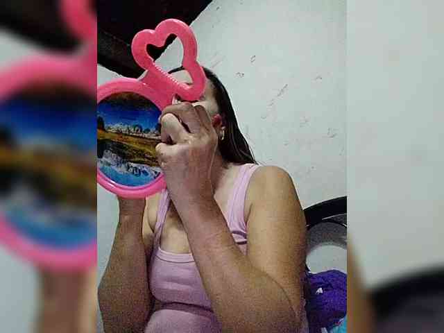 cherrywhite03 webcam