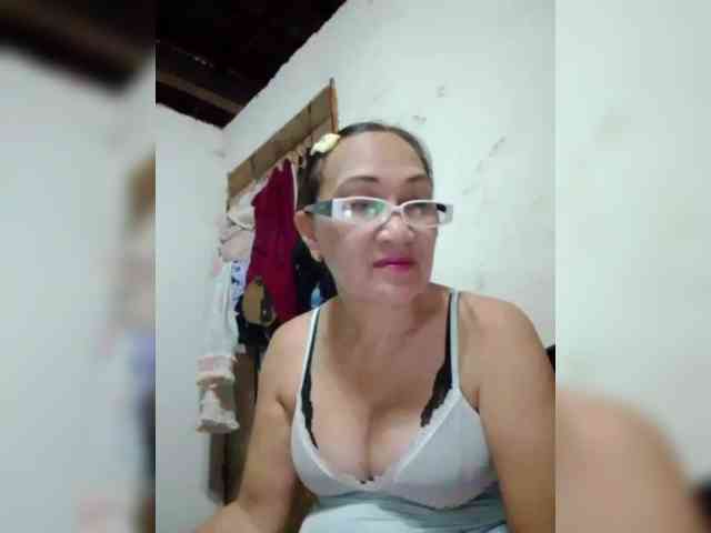 cherrywhite03 webcam