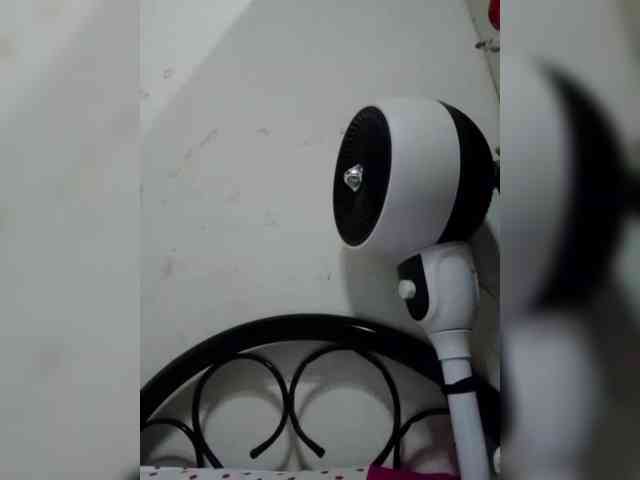 cherrywhite03 webcam