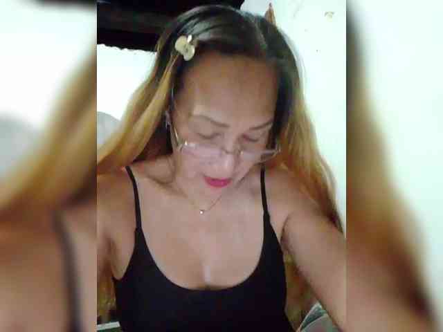 cherrywhite03 webcam