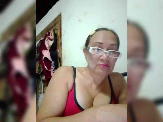 cherrywhite03 webcam